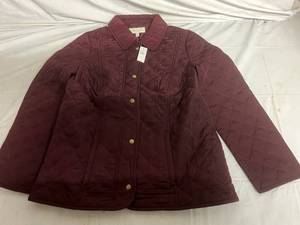 lot 87 image: Talbots Womens Quilted Jacket - S