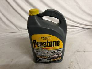 lot 18 image: Gallon of Prestone Antifreeze Coolant