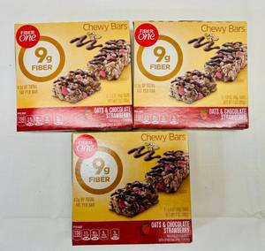 3x 5-1.4oz Bars Fiber One Chewy Bars-Oat & Strawberry Chocolate