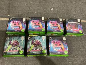 lot 123 image: LOT OF 7 PowerA Advantage Wired Controller for Xbox Series XS