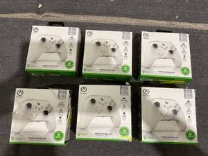 lot 126 image: LOT OF 6 PowerA Wired Controller for Xbox Series XS