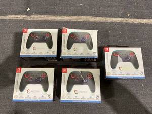 lot 129 image: LOT OF 5 PowerA Enhanced Wireless Controller for Nintendo Switch with Lumectra