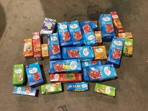 lot 543 image: LOT OF Miscellaneous Great Value Zip Loc Bags