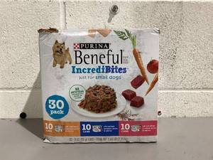 lot 579 image: Purina Beneful IncreditBites Small Wet Dog Food Soft Chicken, Beef & Salmon, 3 oz Cans (30 Pack)