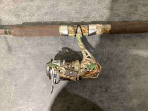 lot 613 image: Realtree Catfish 7ft Medium Fiberglass Spinning
