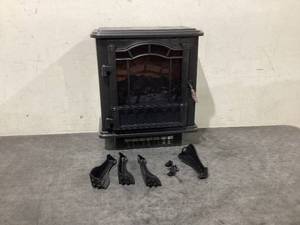 lot 643 image: Mainstays 2-Setting 3D Electric Stove Heater with Life-like Flame