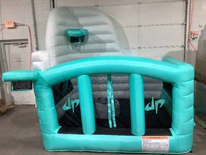 lot 25 image: Dude Perfect Ultimate Sports Inflatable Bounce House