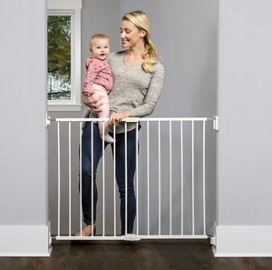 lot 449 image: Regalo Extra Wide 2-in-1 Stairway and Hallway Baby Safety Gate with Mounting Kit Ages 6 to 24 Months