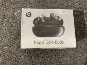 lot 311 image: Beats by Dr. Dre Beats Solo Buds Portable True Wireless Bluetooth