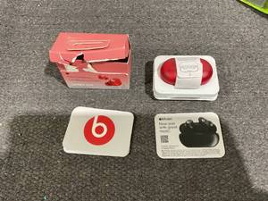 lot 317 image: Beats by Dr. Dre Beats Solo Buds Portable True Wireless Bluetooth