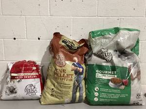 lot 279 image: LOT OF 3 Cat Litter & Cat Food