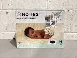 lot 351 image: The Honest Company, Clean Conscious Disposable Baby Diapers, Above It All & Giraffes Prints, Size NB, 108 Count