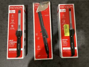 lot 285 image: LOT OF 3 Revlon Miscellaneous Hair Accesories