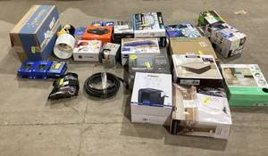 lot 906 image: Wholesale Pallet of Miscellaneous Items