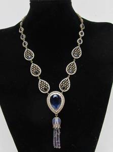 lot 22 image: Beautiful Vintage Sterling Silver & Blue Stone  Rhinestone Necklace