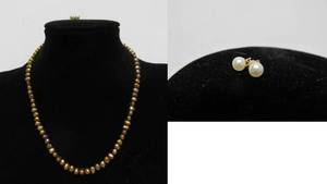 lot 24 image: 14K Gold & Freshwater Pearl Necklace wMatching Stud Earrings