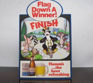 lot 51 image: NOS Unused Vintage HAMMS Flag Down a Winner Countertop Beer Display Sign