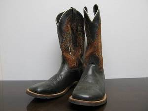 lot 63 image: Very Nice LUCCHESE Leather Cowboy Boots - Size 9.5D