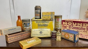 lot 176 image: Estate Lot of Vintage & Antique Advertising 