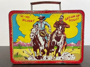 lot 187 image: Vintage 1950s era LONE RANGER Metal Lunchbox