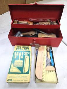 lot 199 image: Metal Tool Box Full of Vintage Tools