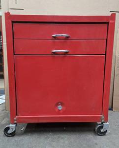 lot 207 image: Rolling Metal Tool Chest