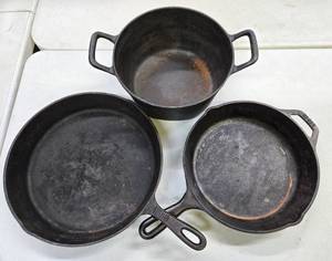 lot 296 image: 2 Cast Iron Skillets & 2-Handled Pot