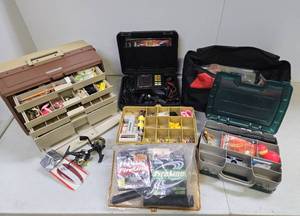 lot 320 image: Very Nice Large Estate Lot of Fishing Table Boxes Lures & other Items