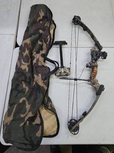 lot 327 image: HuntingArchery Bow #7