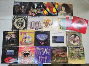 lot 334 image: Lot of Approx 20 Vintage Vinyl Records #4