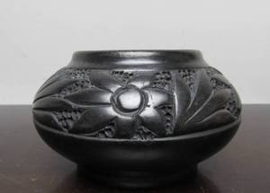 lot 346 image: Vintage Black on Black Romanian Folk Art Carved Vase