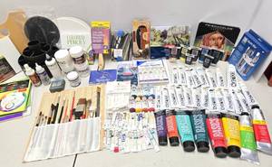 lot 375 image: Large Lot of Brand New Artist Supplies for Painting Drawing etc