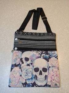 lot 416 image: New Gothic Skull Print Cross Body Bag Adjustable Strap Pink P