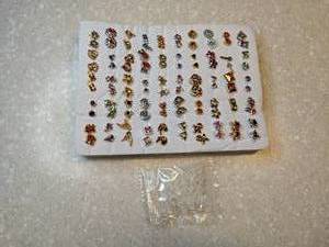 lot 422 image: 50 New Pairs Stud Earrings Flowers Stars Hearts P