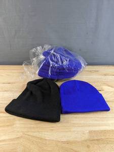 lot 186B image: 9 Brand New Advantage Series Ltd. Purple and Black Winter Beanie Hats A
