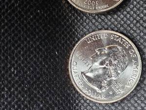 lot 23 image: 2005 D MN Full UNC Roll