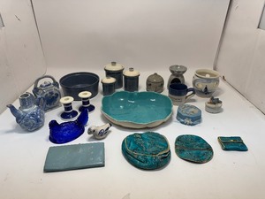 lot 1 image: Blue Things