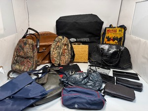 lot 26 image: Bags