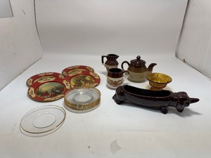 lot 46 image: Various Vintage Items