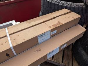 lot 56 image: Set of 7 - Cree Ls8-80L-40K-10V LED Linear Luminaire,8000 Lm,4000K - 7 Units Total