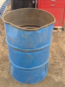 lot 64 image: Blue 55 Gallon Metal Drum No Lid
