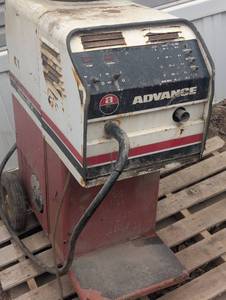 lot 72 image: Advance Hurricane 600 H - Hot Water Power Washer