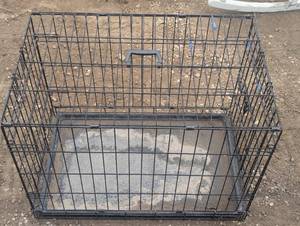 lot 59 image: 19-In by 30-in dog crate