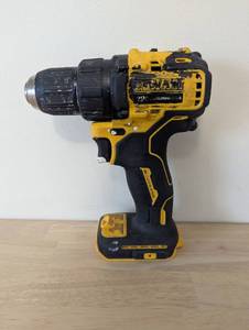 lot 5 image: DEWALT ATOMIC 20V MAX Cordless Brushless Compact 12 in. DrillDriver (Tool Only)
