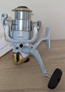 lot 19 image: Shimano STRADIC 4000FH Fishing Reel - LH