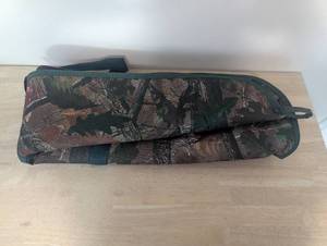 lot 46 image: Alien Gear Camo Soft RifleShotgun Case