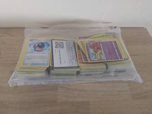 lot 63 image: 800 Pokmon Cards - Mixed sets - Blue Back - 800 Cards