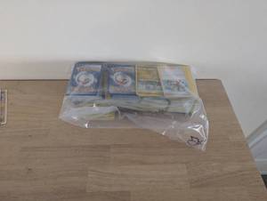 lot 64 image: 800 Pokmon Cards - Mixed sets - Blue Back - 800 Cards