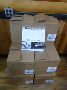 10 Cases of Form & Function Disposable Round Tablecovers