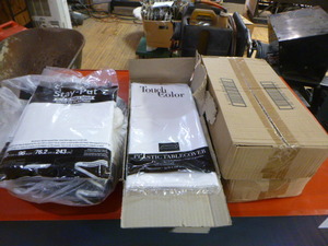41 Plastic Tablecovers